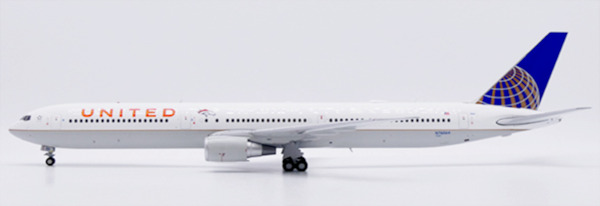 Boeing 767-400ER United Airlines "Denver Broncos" N76064 LH2506