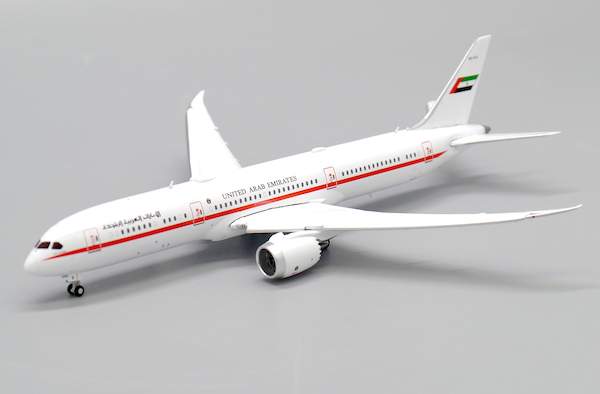 Boeing 787-9 Dreamliner UAE Abu Dhabi Flap Down A6-PFE With Antenna LH4244A