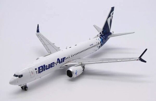 Boeing 737 MAX 8 Blue Air YR-MXC LH4311