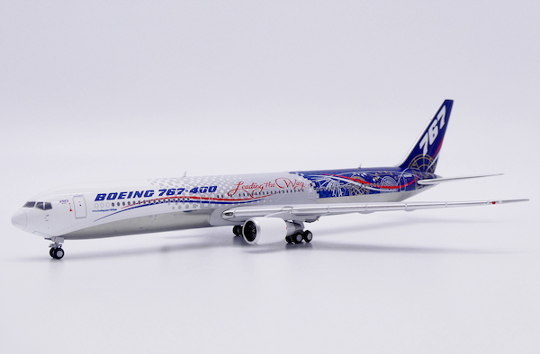Boeing 767-400ER Boeing Company House Color "Leading the Way" N76400 Polished  LH4369