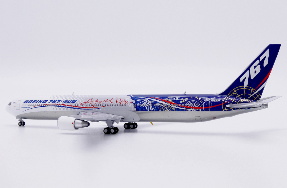 JC Wings LH4369 Boeing 767-400ER Boeing Company House Color 
