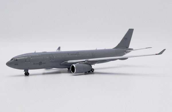 Airbus A330-243 / CC-330 Husky RCAF Royal Canadian Air Force 330003 LH4373