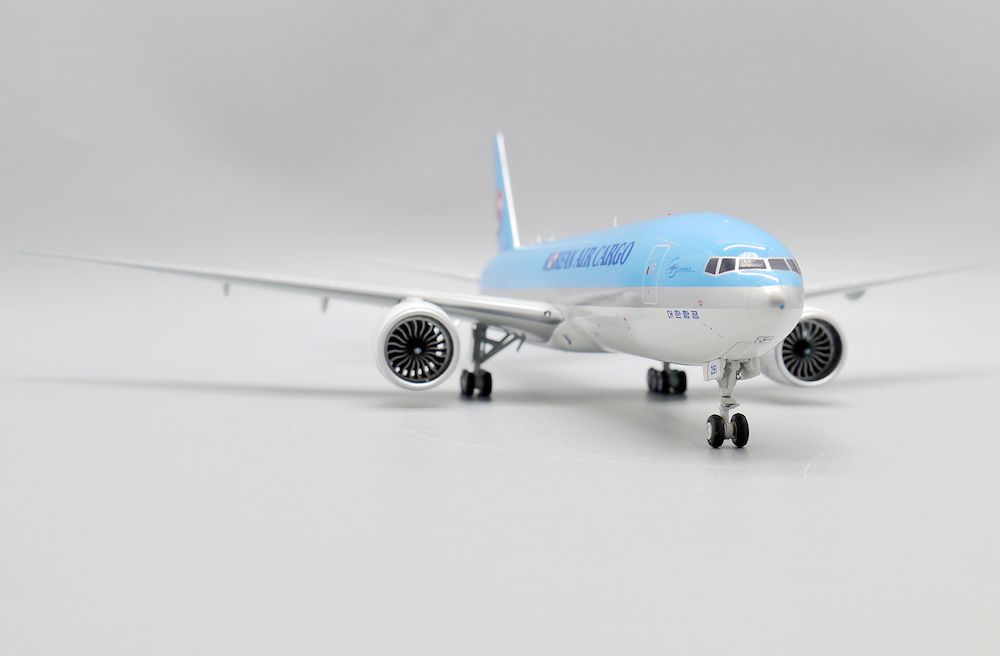 JC Wings SA2004 Boeing 777F Korean Air Cargo HL8251