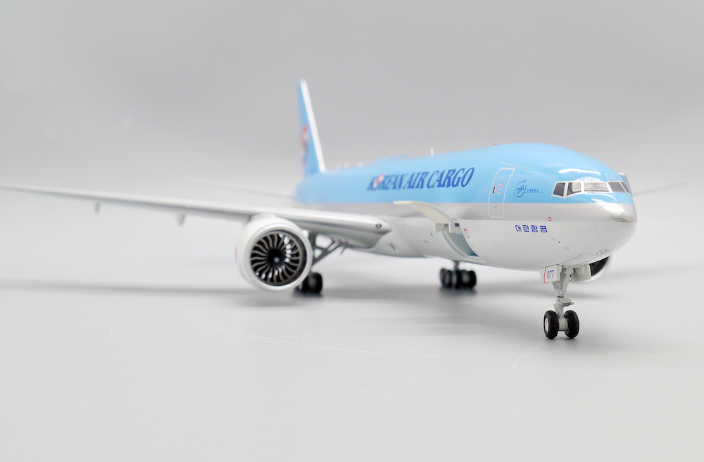 JC Wings SA2005C Boeing 777F Korean Air Cargo HL8077 Interactive