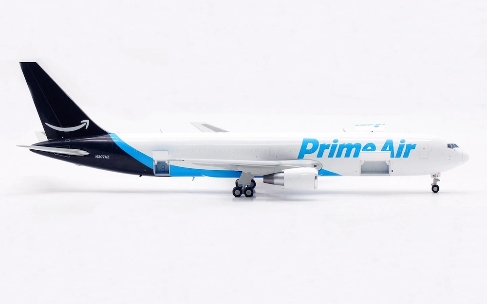 jcwings BOEING 767-300ER 1/400 ドラえもん jcwings BOEING 767-300ER 1/400 ドラえもん - メルカリ