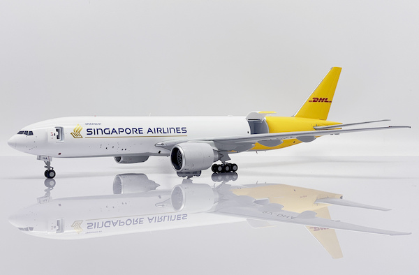 Boeing 777-200LRF Singapore Airlines/DHL "Interactive Series" 9V-DHA  SA2021C