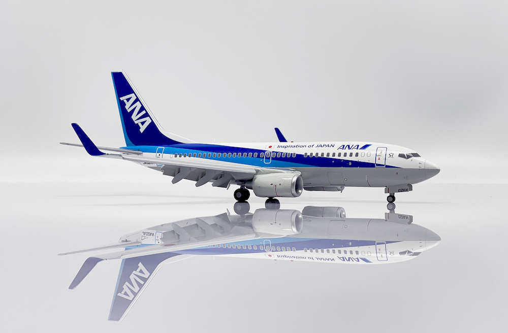 ウクライナ侵攻」 BOEING 737-700 ダイキャスト 1/200 ANA official