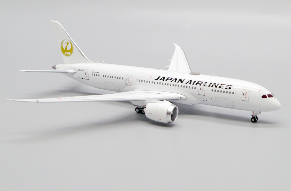 Boeing 787-8 Dreamliner Japan Airlines JA835J