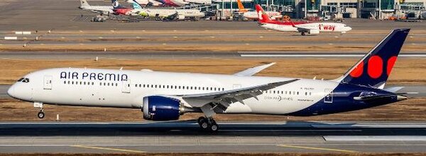 Boeing 787-9 Dreamliner Air Premia HL8701  SA4085