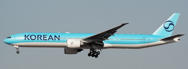 Boeing 777-300ER Korean Air HL8008  SA4094