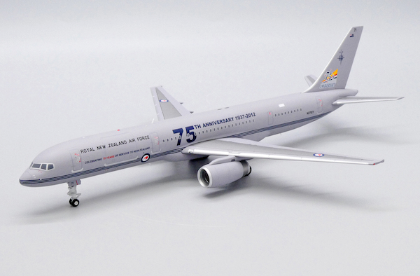 Boeing 757-200 Royal New Zealand Air Force "75th Anniversary" NZ7571 XX20033