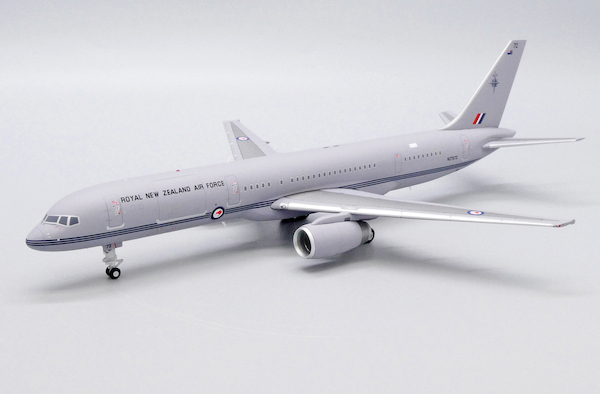 Boeing 757-200C Royal New Zealand Air Force NZ7572 XX20099