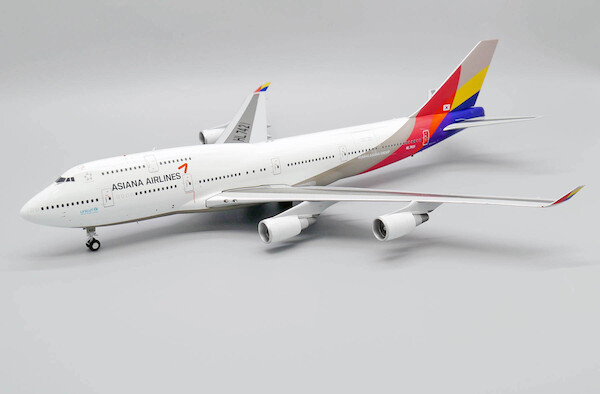 Boeing 747-400M Asiana Airlines HL7421  XX20124