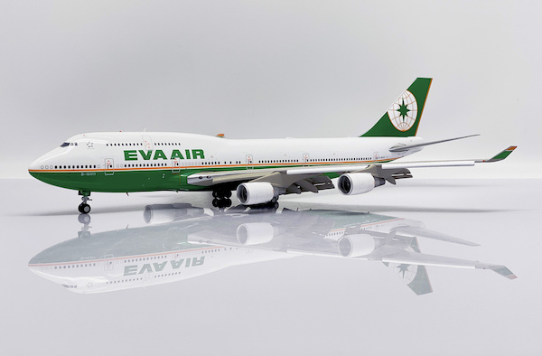 Boeing 747-400 Eva Air B-16411 Flaps Down XX20321A