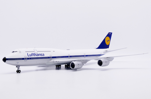 Boeing 747-8 Lufthansa "Retro" D-ABYT  XX20454