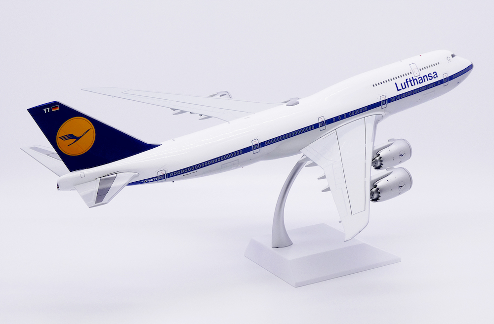 JC Wings XX20454 Boeing 747-8 Lufthansa 