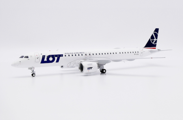 Embraer ERJ195-E2 LOT Polish Airlines SP-LEA XX20872