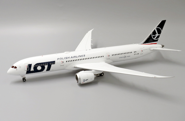 Boeing 787-9 Dreamliner LOT Polish Airlines SP-LSB XX2142