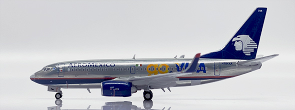 Boeing 737-700 Aeromexico "GO VISA" N784XA Polished XX40028