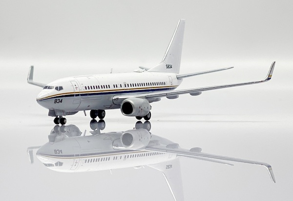 Boeing 737-700 C40A Clipper US Navy 165834 XX40073
