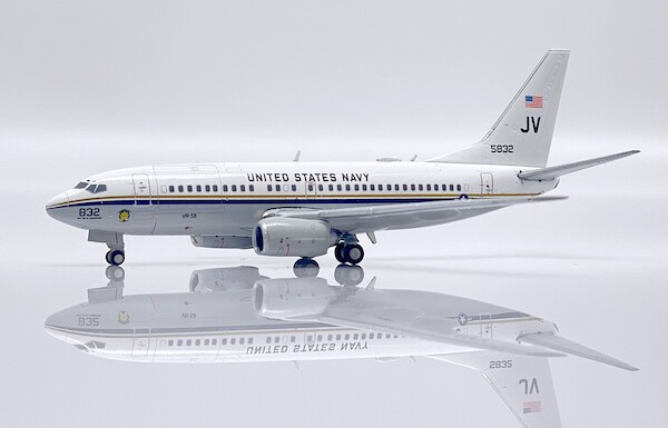 Boeing 737-700 C40A Clipper US Navy "Sunseekers" 165832 XX40076