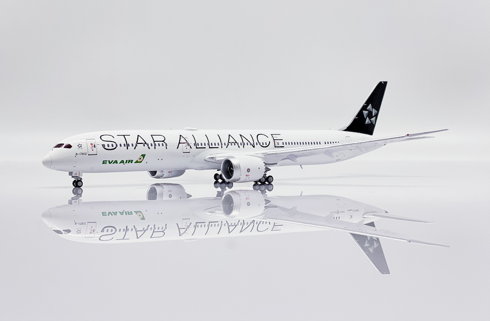 JC Wings XX40136A Boeing 787-10 Dreamliner EVA Air 