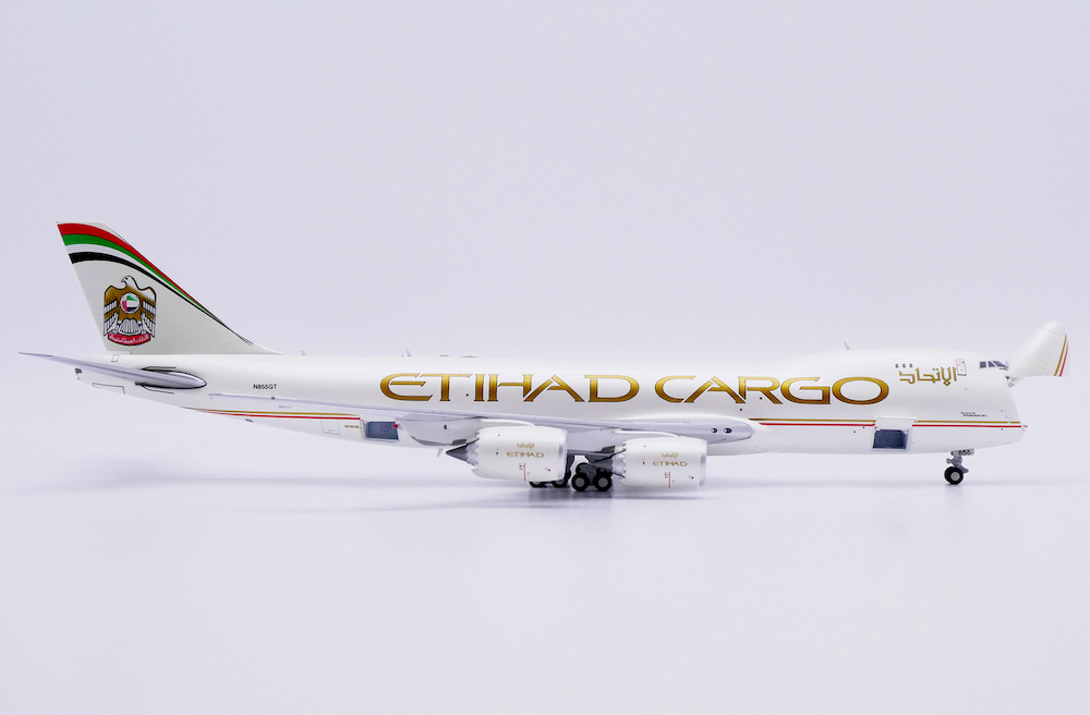 JC Wings XX40159C Boeing 747-8F Etihad Cargo N855GT Interactive S