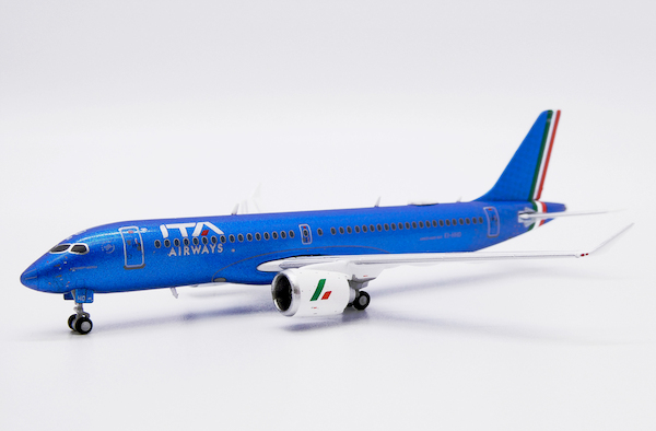 Airbus A220-300 ITA Airways  EI-HHO  XX40200