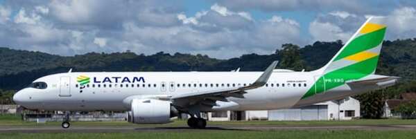 Airbus A320neo LATAM "Brazil Flag" PR-XBG  XX40210