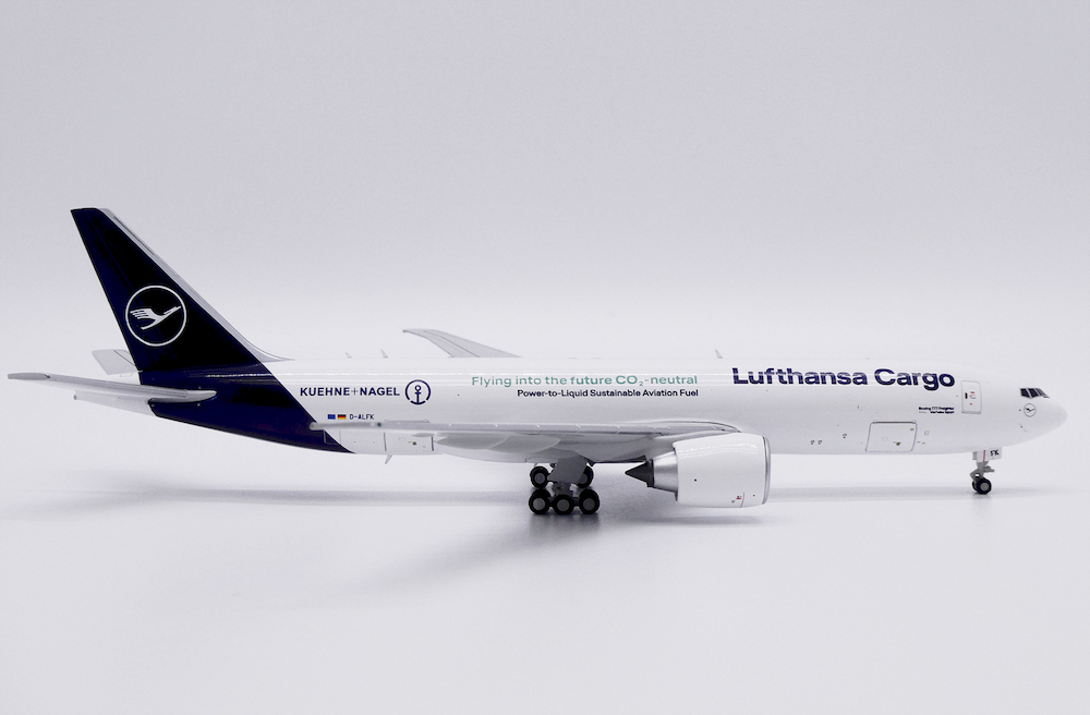航空機・ヘリコプター Lufthansa Cargo Boeing 747-200F 1:500 Lufthansa Cargo Boeing 747-200F 1:500 - メルカリ