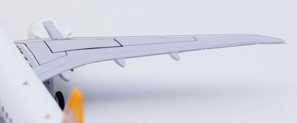 JC Wings XX40240 Embraer ERJ190-E2 Scoot 9V-THA