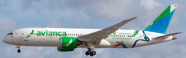 Boeing 787-8 Dreamliner Avianca "Unidos por la Biodiversidad" N799AV XX40290