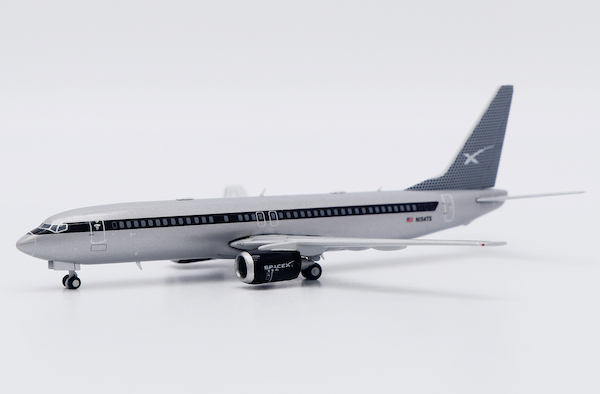 Boeing 737-800 SpaceX N154TS XX40316