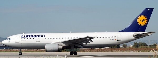 Airbus A300-600R Lufthansa D-AIAZ  XX40435