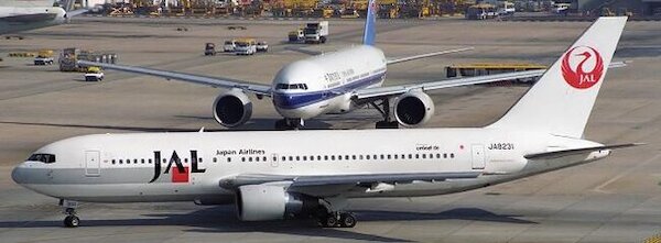Boeing 767-200 Japan Airlines JA8231 XX40493
