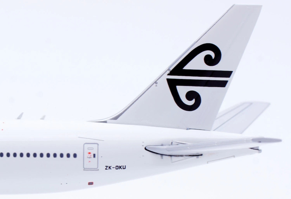 JC Wings XX40646 Boeing 777-300ER Air New Zealand 