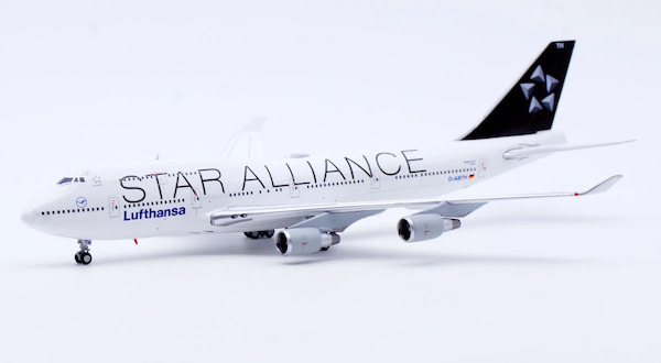 Boeing 747-400 Lufthansa "Star Alliance" D-ABTH XX40670