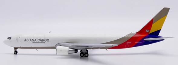 Boeing 767-300F Asiana Cargo HL7507 XX40687