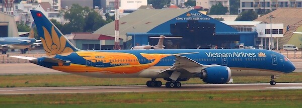Boeing 787-9 Dreamliner Vietnam Airlines "Chim Lạc" VN-A868 XX40705