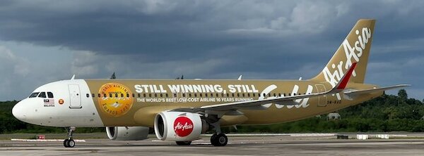 Airbus A320neo Air Asia "Still Winning, Still Gold" 9M-RAQ XX40776