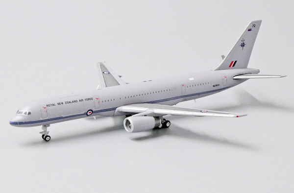Boeing 757-200 Royal New Zealand Air Force NZ7572 XX4468