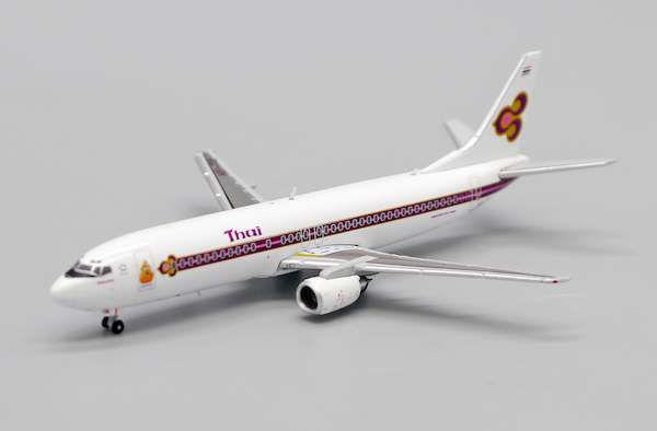 Boeing 737-400 Thai Airways HS-TDL  XX4988