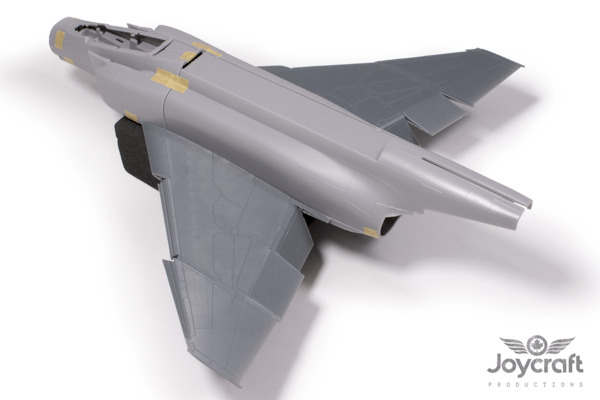 F-4B Phantom Wings with Leading and Trailing Edges lowered (Fine Molds) JOY-Resin003A