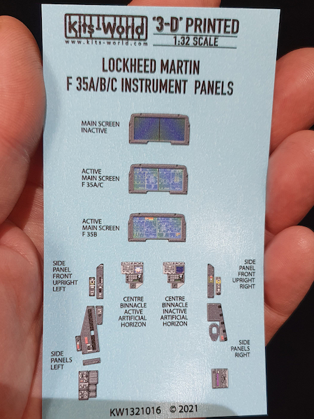 F35 Lightning II Cockpit Instrumentation with Screens Active and inactive (Italeri)  KW3D1321016