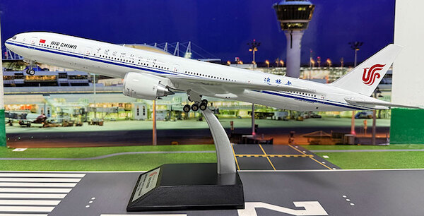 Boeing 777-39LER Air China B-2085  KJ-B77W-161