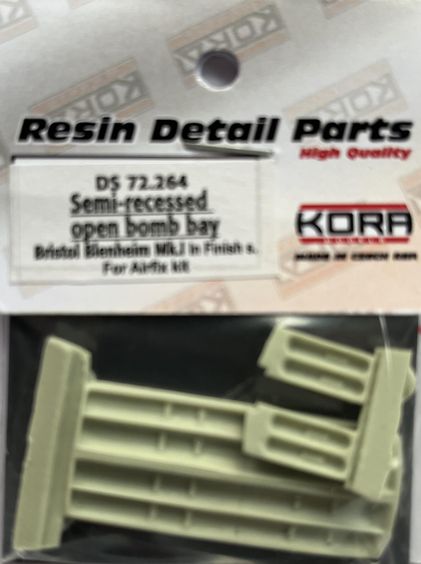 Semi Recessed open bomb bay for Blenheim MK1 in Finnish Servuice (Airfix) DS72264