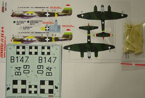 Junkers Ju88A-4 with extra ECT Racks and figures (Hungarian AF) DEC7221