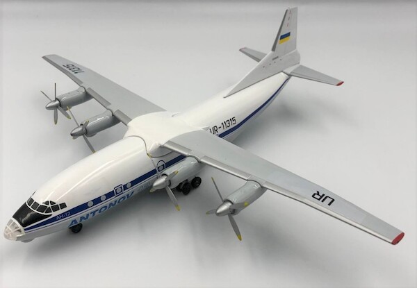 Antonov An12 Antonov Airlines UR-11315 livery 1995-1999 nr. 02348208 UR-11315