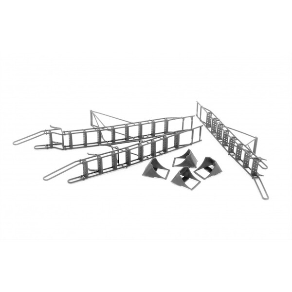 Sukhoi Su27UB Flanker family  Ladders early version, Service ladder  and chocks  LP48037