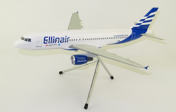 Airbus A320 Ellinair LU070